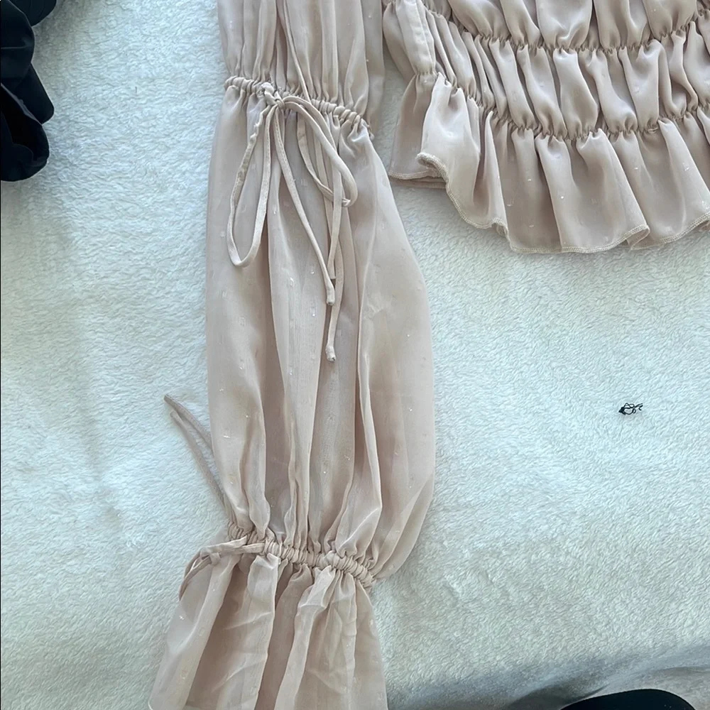 Chic Off-Shoulder Ruffled Blouse - Picture 2 of 4